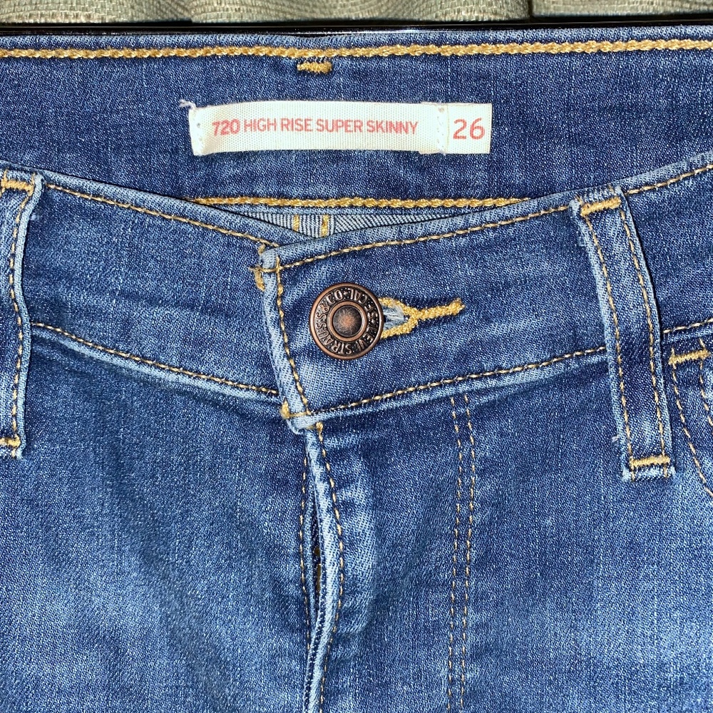 Levi’s  720 High Rise Super Skinny Jeans